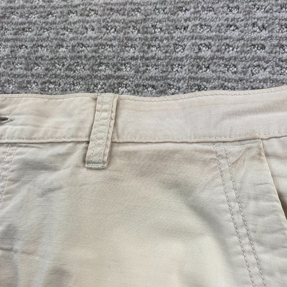Eddie Bauer Cargo Shorts Men 38 Beige Outdoors Pockets - DISCOLORATION - - Picture 12 of 16